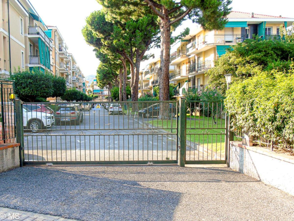 Pietra Home, Posto Auto, Ac ,Wifi, 150Mt Dal Mare 皮特拉利古 外观 照片